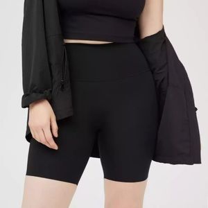 Aerie • Offline Goal Black Biker Short 9”
